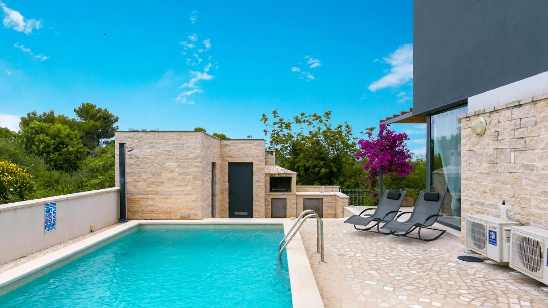 Samirex Apartment Liznjan Croatia